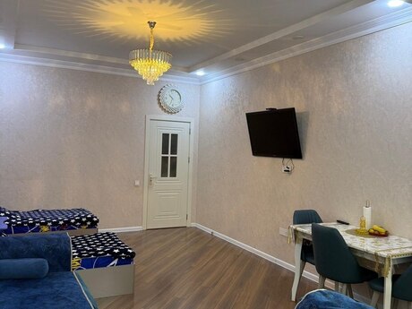 2 otaqlı mənzil, 58 m², Nizami: 160 000 ₼ 2