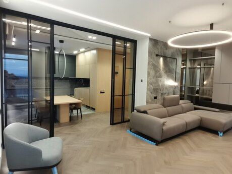 4 otaqlı mənzil, 210 m², 28 May: 1 200 000 ₼ 2