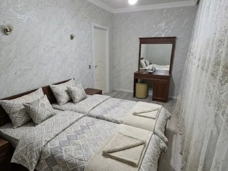 Elan №6175215 - Bakı, Neftçilər m., 2 otaqlı, 60 m², 5/5 mərtəbə