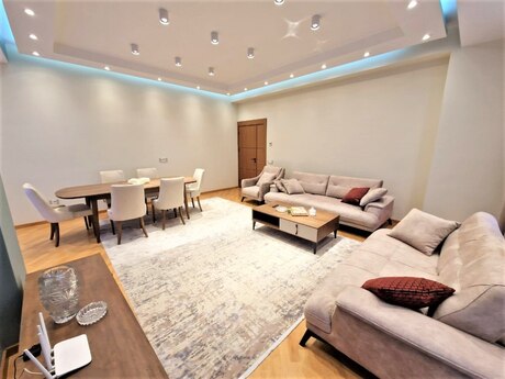 Elan №6175239 - Bakı, Nəriman Nərimanov m., 4 otaqlı, 185 m², 12/17 mərtəbə