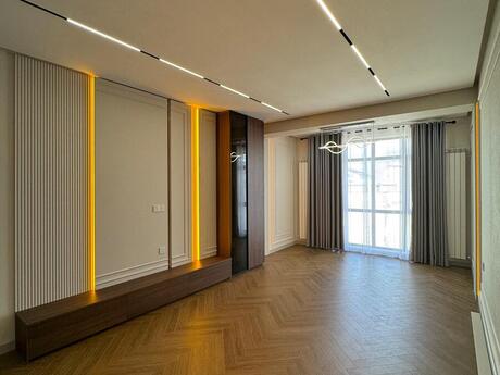 3-комнатная квартира, 125 м², İnşaatçılar: 370 000 ₼ 3