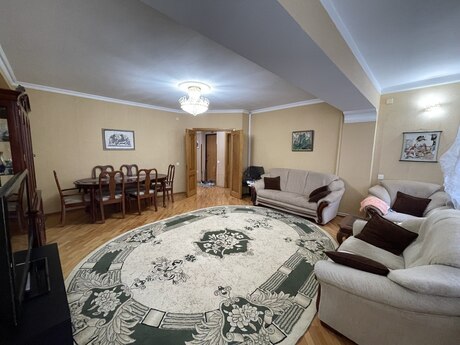 Elan №6175363 - Bakı, 28 May m., 3 otaqlı, 100 m², 3/9 mərtəbə
