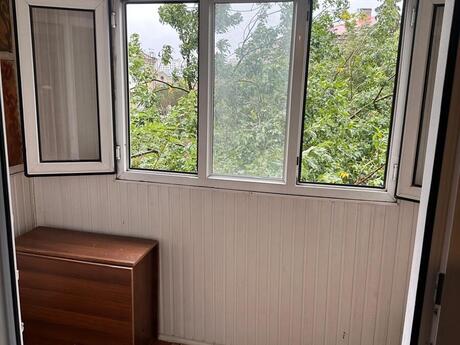 1 otaqlı köhnə tikili - Elmlər Akademiyası m. - 30 m²