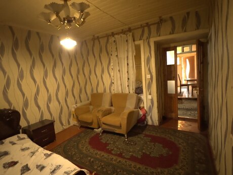 2-room old-build apartment for rent in Nizami, 35 m², 300 AZN/mo, photo 2 / 8