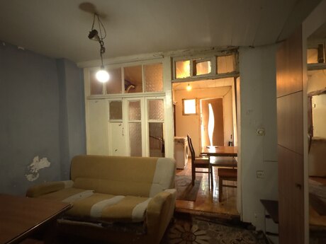2-room old-build apartment for rent in Nizami, 35 m², 300 AZN/mo, photo 3 / 8