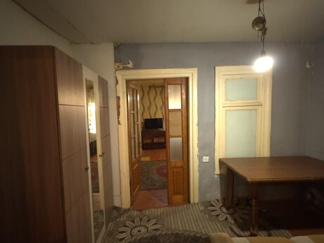 2-room old-build apartment for rent in Nizami, 35 m², 300 AZN/mo, photo 5 / 8