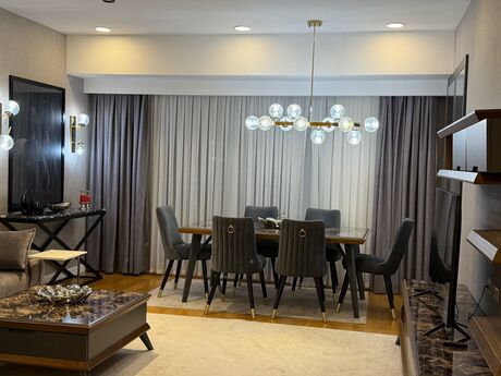 Kirayə 4 otaqlı mənzil, 190 m², Nəsimi: 4 500 ₼/ay 5