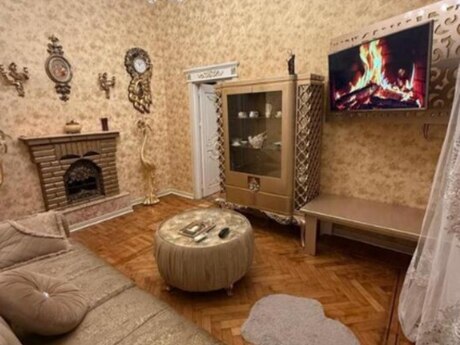 Объявление №6175599 - Баку, м. Сахил, 3-комн., 75 м², 2/4 этаж