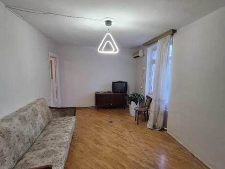 Elan №6175669 - Bakı, Nizami m., 1 otaqlı, 35 m², 2/5 mərtəbə