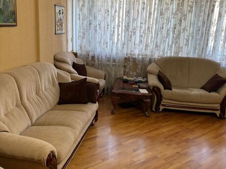 3 otaqlı mənzil, 100 m², 28 May: 300 000 ₼ 4