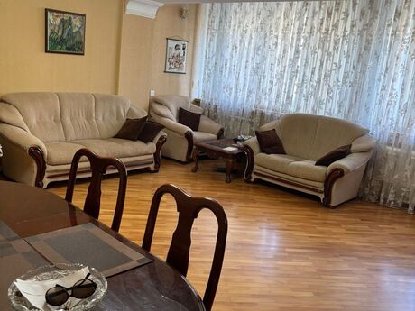 3 otaqlı mənzil, 100 m², 28 May: 300 000 ₼ 3