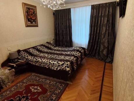 Elan №6175903 - Bakı, Yasamal r., 1 otaqlı, 37 m², 5/5 mərtəbə