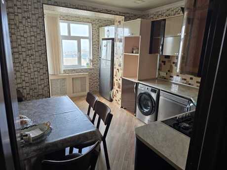 Объявление №6175927 - Баку, Хатаинский р., 4-комн., 110 м², 9/9 этаж