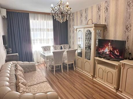 Elan №6175982 - Bakı, Xalqlar Dostluğu m., 2 otaqlı, 64 m², 2/5 mərtəbə