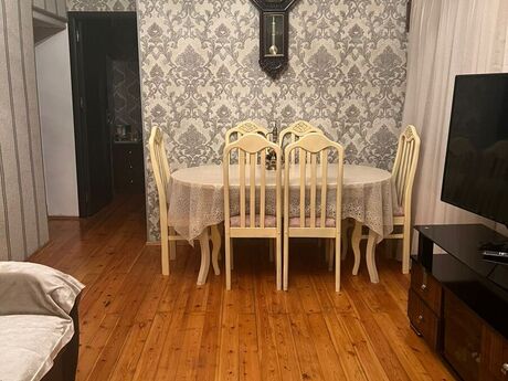 4 otaqlı həyət evi/bağ evi - Suraxanı r. - 150 m²