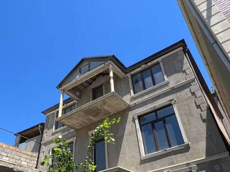 Elan №6176115 - Bakı, Badamdar q., 6 otaqlı, 280 m²