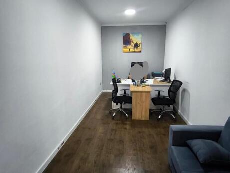 Obyekt - Elmlər Akademiyası m. - 100 m²