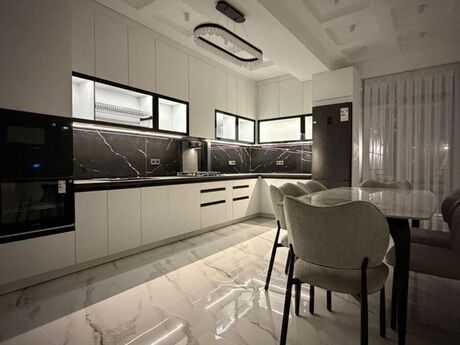Elan №6176377 - Bakı, Şah İsmayıl Xətai m., 2 otaqlı, 127 m², 8/22 mərtəbə