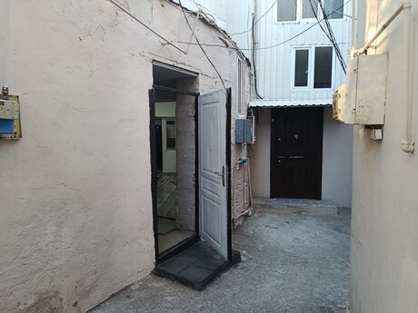Ağ şəhər q.
