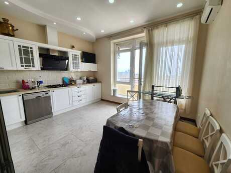 3-комнатная квартира, 155 м², Nizami: 565 000 ₼ 2