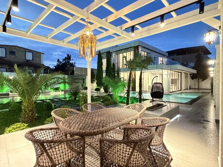 6 otaqlı həyət evi/bağ evi - Şüvəlan q. - 400 m²
