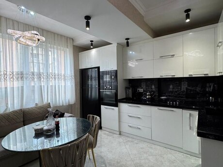 3 otaqlı mənzil, 100 m², Həzi Aslanov: 300 000 ₼ 2