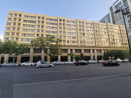 Elan №6177194 - Bakı, 28 May m., 3 otaqlı, 100 m², 3/9 mərtəbə