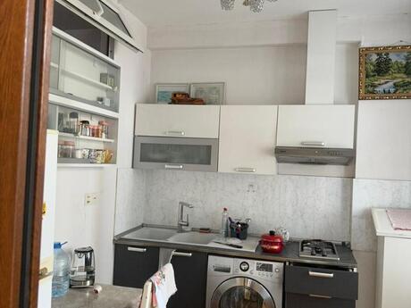 Elan №6177230 - Bakı, Elmlər Akademiyası m., 2 otaqlı, 70 m², 5/12 mərtəbə