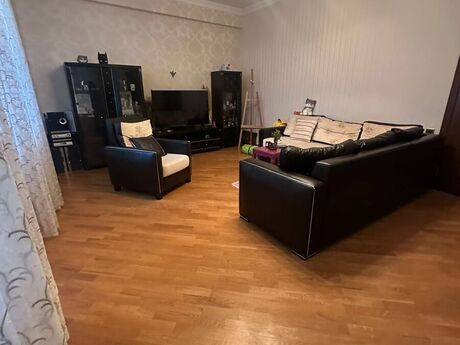 Elan №6177229 - Bakı, Bayıl q., 2 otaqlı, 80 m², 2/5 mərtəbə