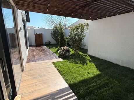 3 otaqlı həyət evi/bağ evi - Novxanı q. - 110 m²