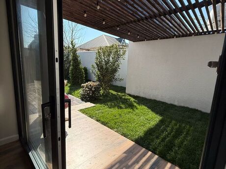 3 otaqlı həyət evi/bağ evi - Novxanı q. - 110 m²