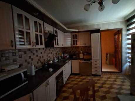 6 otaqlı həyət evi, 250 m², Bakıxanov: 405 000 ₼ 5