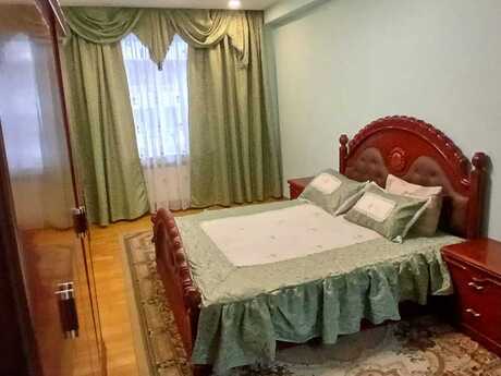 Kirayə 3 otaqlı mənzil, 140 m², Nizami: 1 200 ₼/ay 2