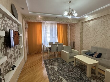 м. Кара Караев