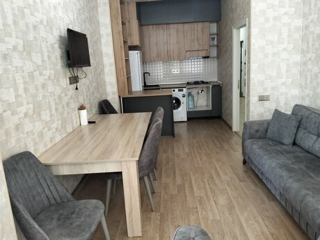 3 otaqlı yeni tikili - 28 May m. - 90 m²