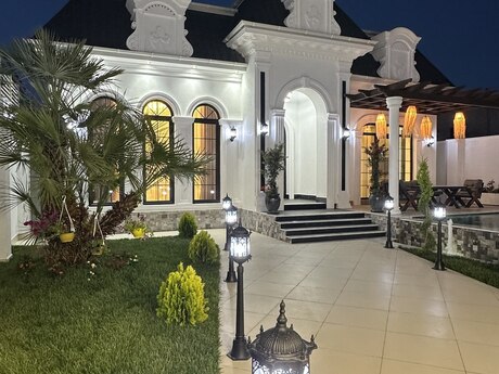 5 otaqlı həyət evi/bağ evi - Mərdəkan q. - 225 m²