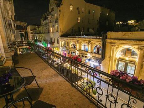 Elan №6177568 - Bakı, Sahil m., 3 otaqlı, 100 m², 2/3 mərtəbə