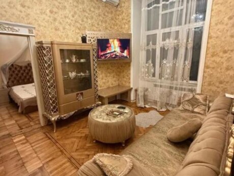 Объявление №6177547 - Баку, м. Сахил, 3-комн., 78 м², 2/5 этаж