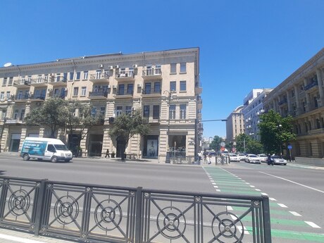 Elan №6177966 - Bakı, Sahil m., 5 otaqlı, 250 m²