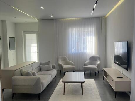 4 otaqlı həyət evi/bağ evi - Sea Breeze q. - 240 m²