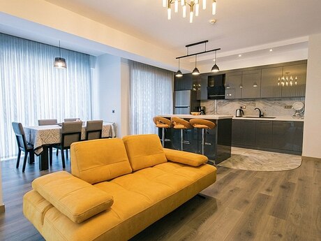 Elan №6177726 - Bakı, Şah İsmayıl Xətai m., 3 otaqlı, 130 m², 13/18 mərtəbə