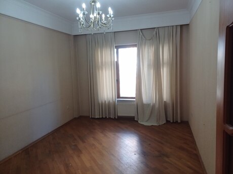 Kirayə 3 otaqlı mənzil, 120 m², 28 May: 1 500 ₼/ay 5