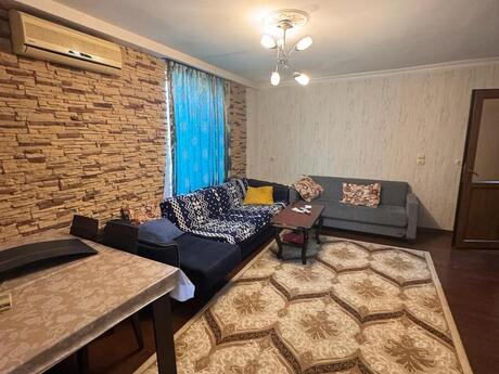 Elan №6178032 - Bakı, Gənclik m., 2 otaqlı, 68 m², 4/5 mərtəbə
