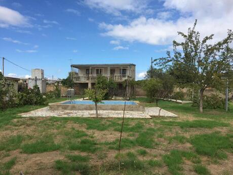 3 otaqlı həyət evi/bağ evi - Türkan q. - 120 m²