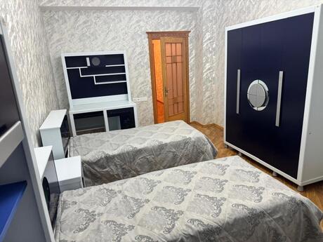 Elan №6178106 - Bakı, Elmlər Akademiyası m., 3 otaqlı, 130 m², 8/16 mərtəbə