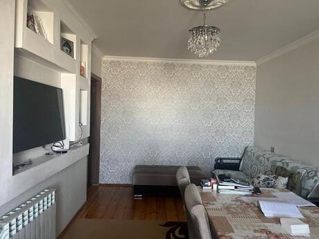 Elan №6178115 - Bakı, Bakıxanov q., 3 otaqlı, 65 m², 4/4 mərtəbə