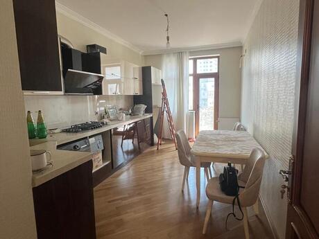 Elan №6178737 - Bakı, Elmlər Akademiyası m., 2 otaqlı, 90 m², 5/16 mərtəbə