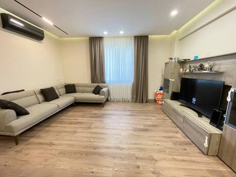 Elan №6178686 - Bakı, Elmlər Akademiyası m., 4 otaqlı, 170 m², 7/16 mərtəbə