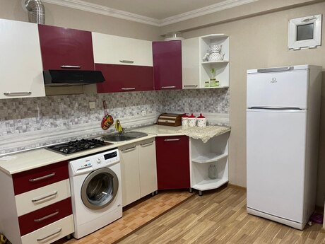 Elan №6031073 - Bakı, Bakıxanov q., 2 otaqlı, 70 m², 9/15 mərtəbə