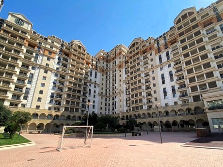 Объявление №6178864 - Баку, м. Низами, 4-комн., 211 м², 3/14 этаж